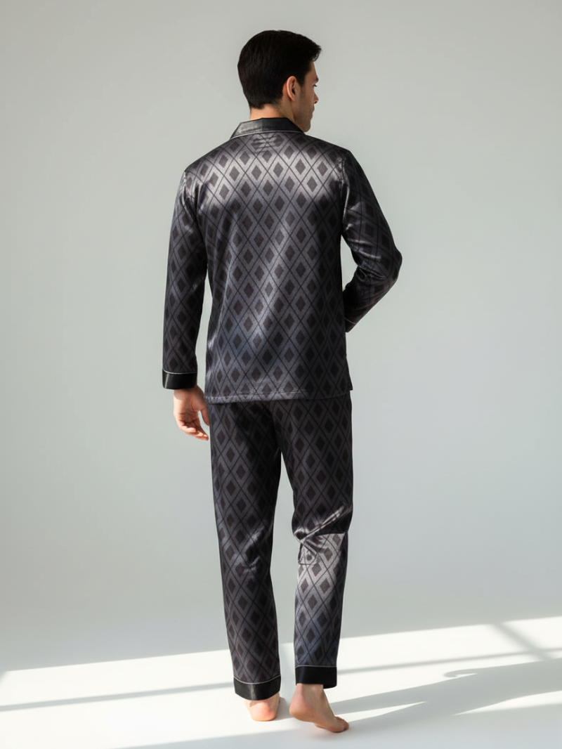 Men’s Silk-Feel Pajama Set – Long Sleeve Satin-Look Sleepwear with Elegant Pattern