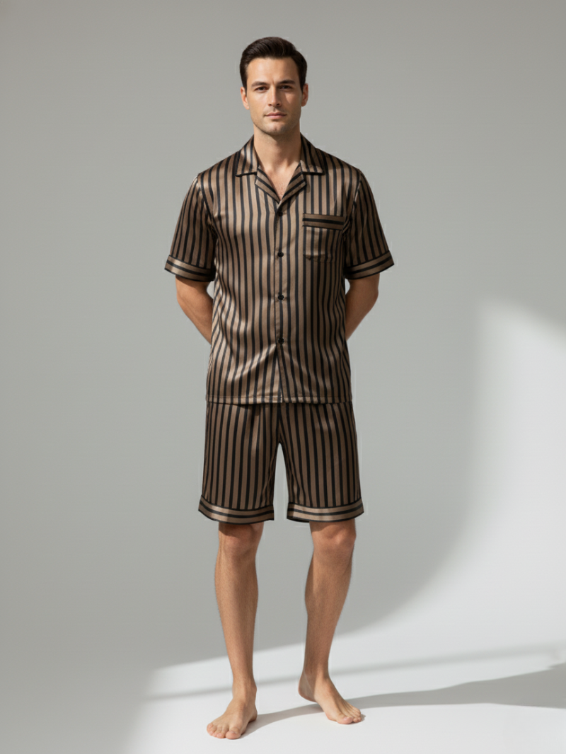 Men’s Ice Silk Pajama Set – Short Sleeve Loose Fit Sleepwear & Homewear Suit
