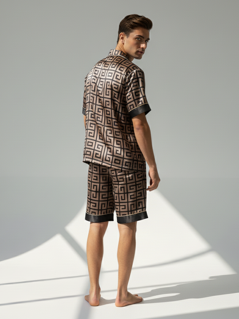 Men’s Silk-Like Pajama Set – Geometric Patterned Sleepwear